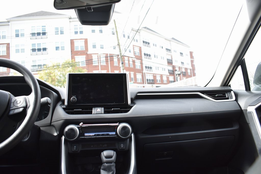 Used 2025 Toyota RAV4 LE image 32