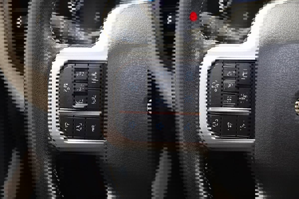 Used 2022 Ford Expedition Max Limited AWD/4WD image 36