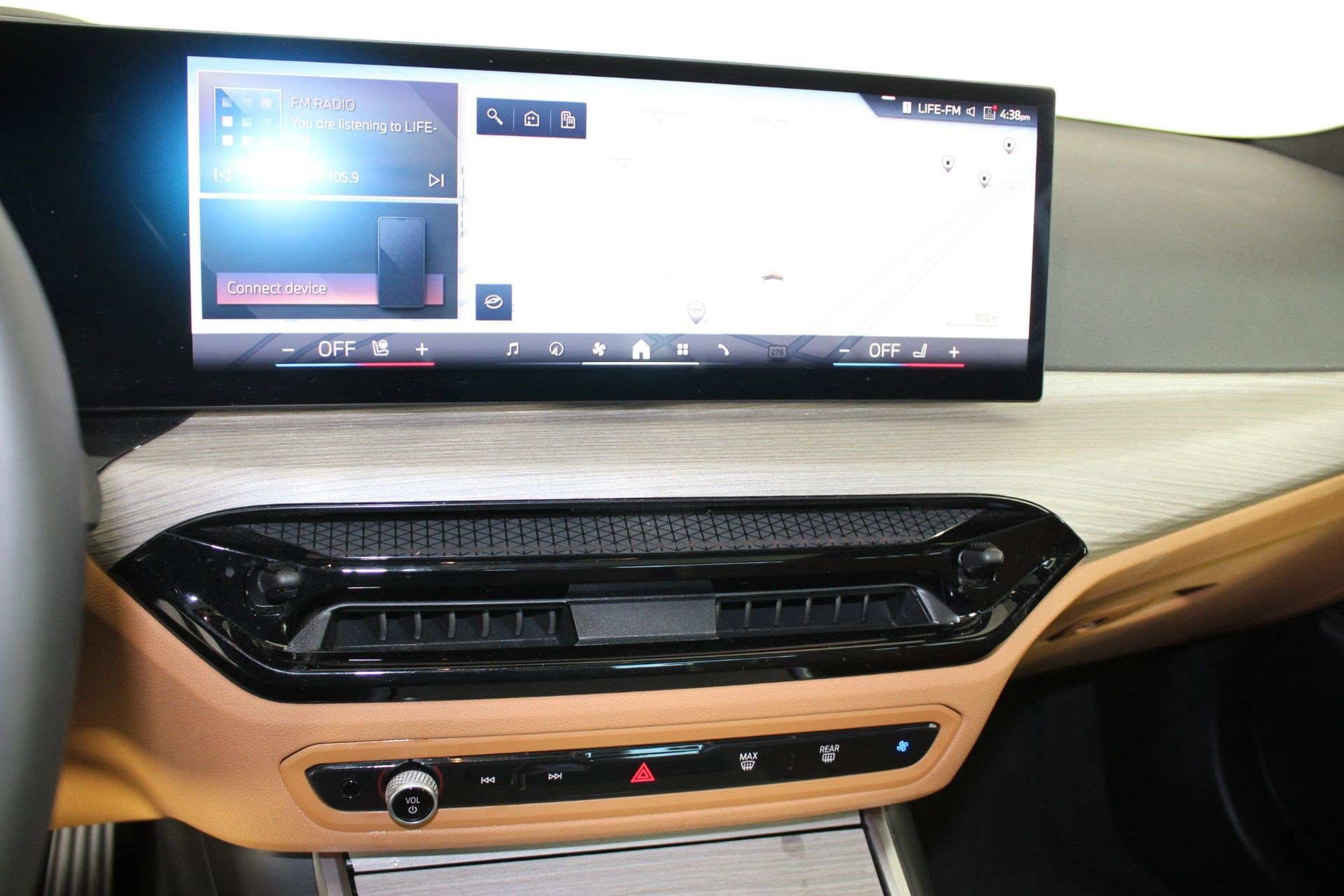 Certified 2025 BMW 330i xDrive Sedan image 28