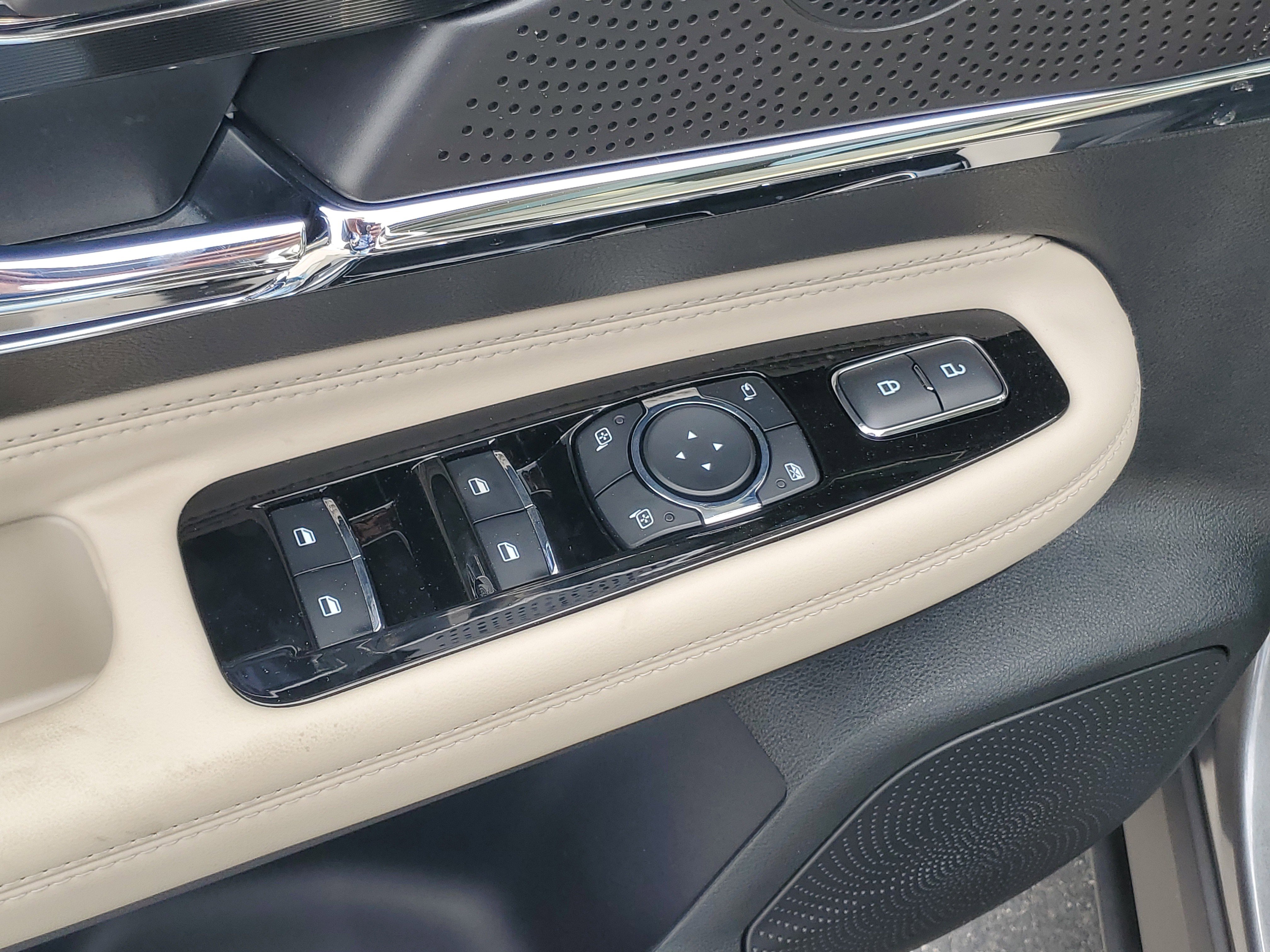 New 2026 Lincoln Corsair Premiere AWD/4WD image 10