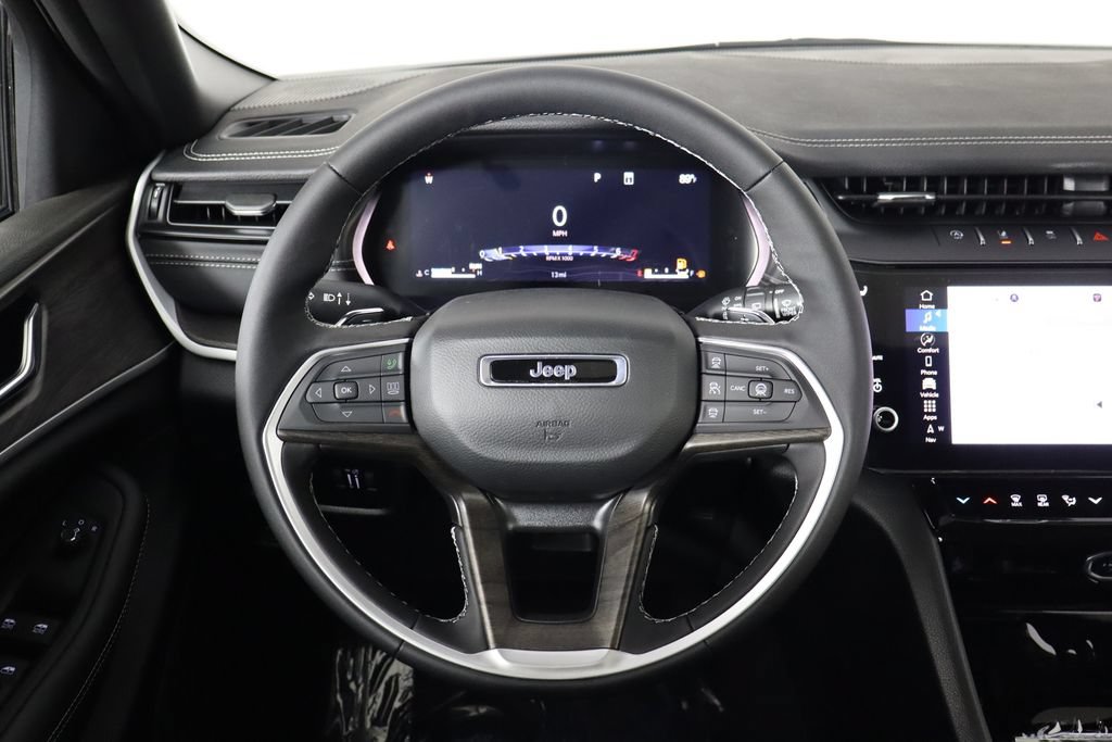 New 2026 Jeep Grand Cherokee Altitude AWD/4WD image 7