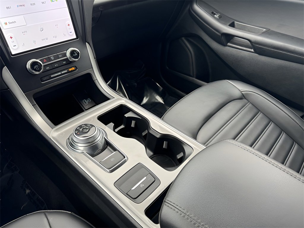 Used 2023 Ford Edge SEL image 33