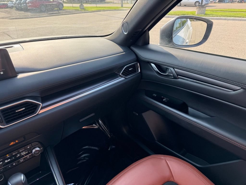 Certified 2024 MAZDA CX-5 Carbon Edition AWD/4WD image 2