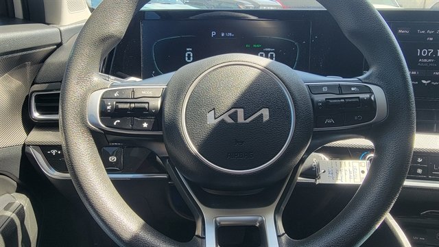 Used 2023 Kia Sportage LX AWD/4WD image 25