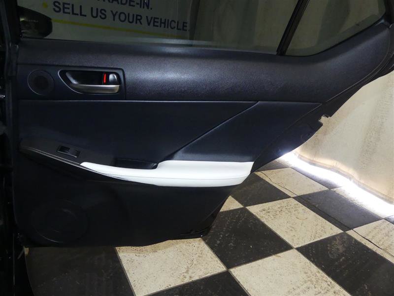 Used 2022 Lexus IS 500 image 34