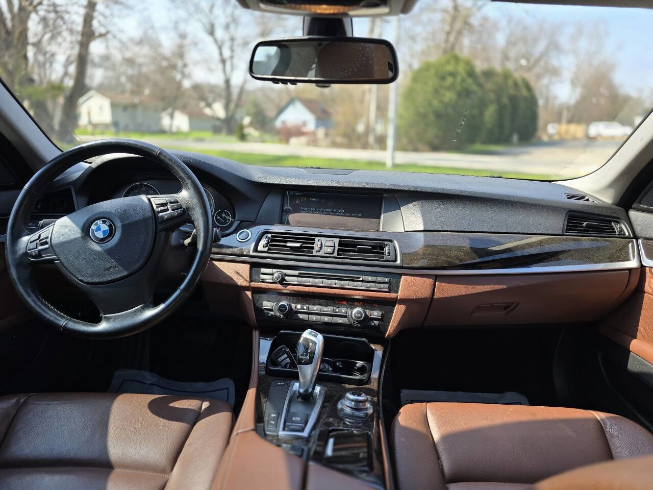 Used 2011 BMW 535i xDrive Sedan image 9
