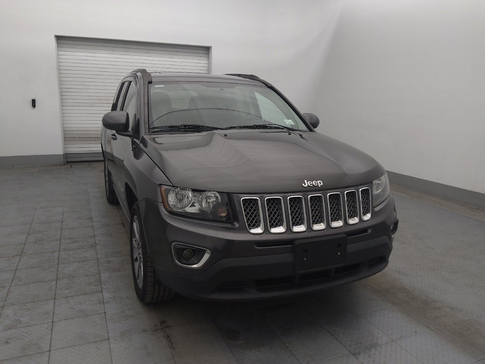 Used 2016 Jeep Compass High Altitude FWD image 13