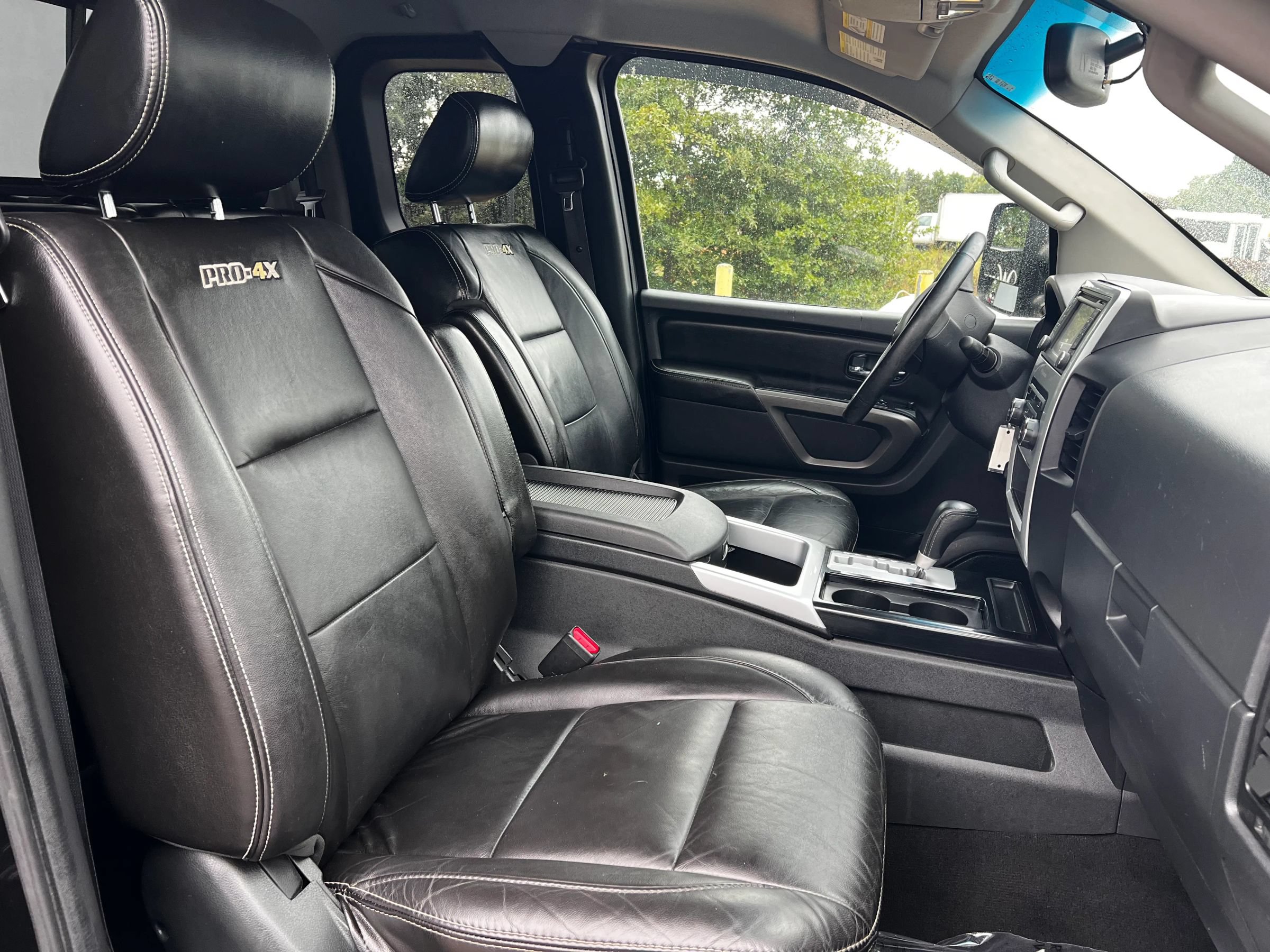 Used 2015 Nissan Titan PRO-4X w/ Pro-4x Luxury Package AWD/4WD image 25