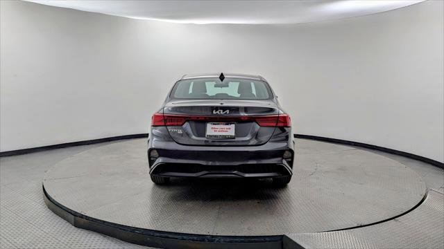 Used 2023 Kia Forte LX image 7