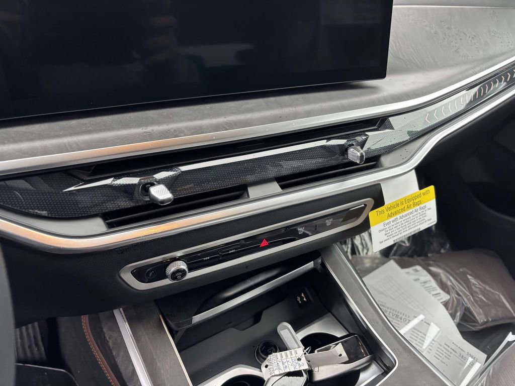 New 2026 BMW X7 xDrive40i w/ Executive Package image 15