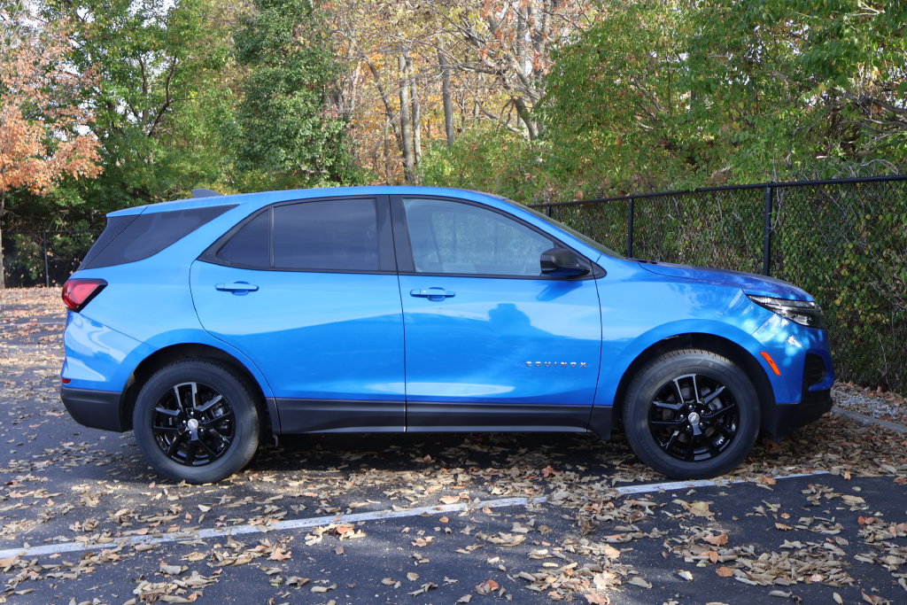 Used 2024 Chevrolet Equinox LS w/ LS Convenience Package FWD image 10