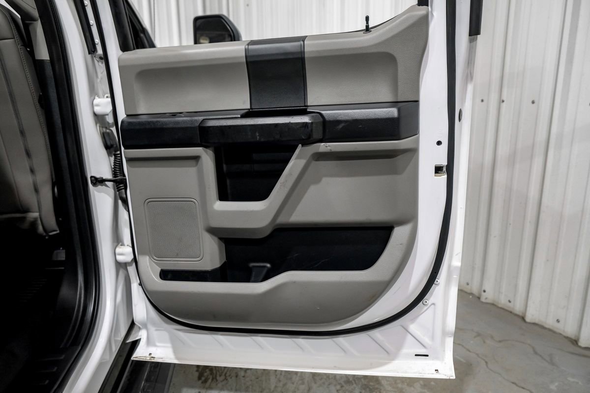 Used 2021 Ford F550 4x4 Crew Cab Super Duty w/ Power Equipment Group image 43