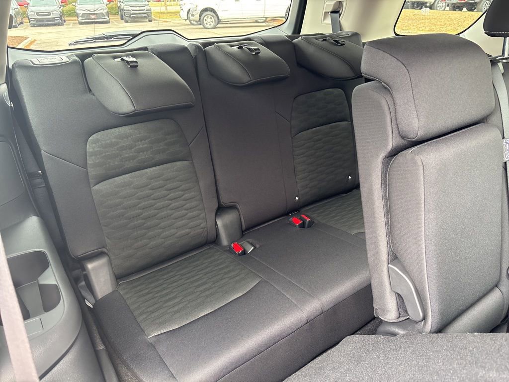 New 2026 Nissan Pathfinder SV image 18