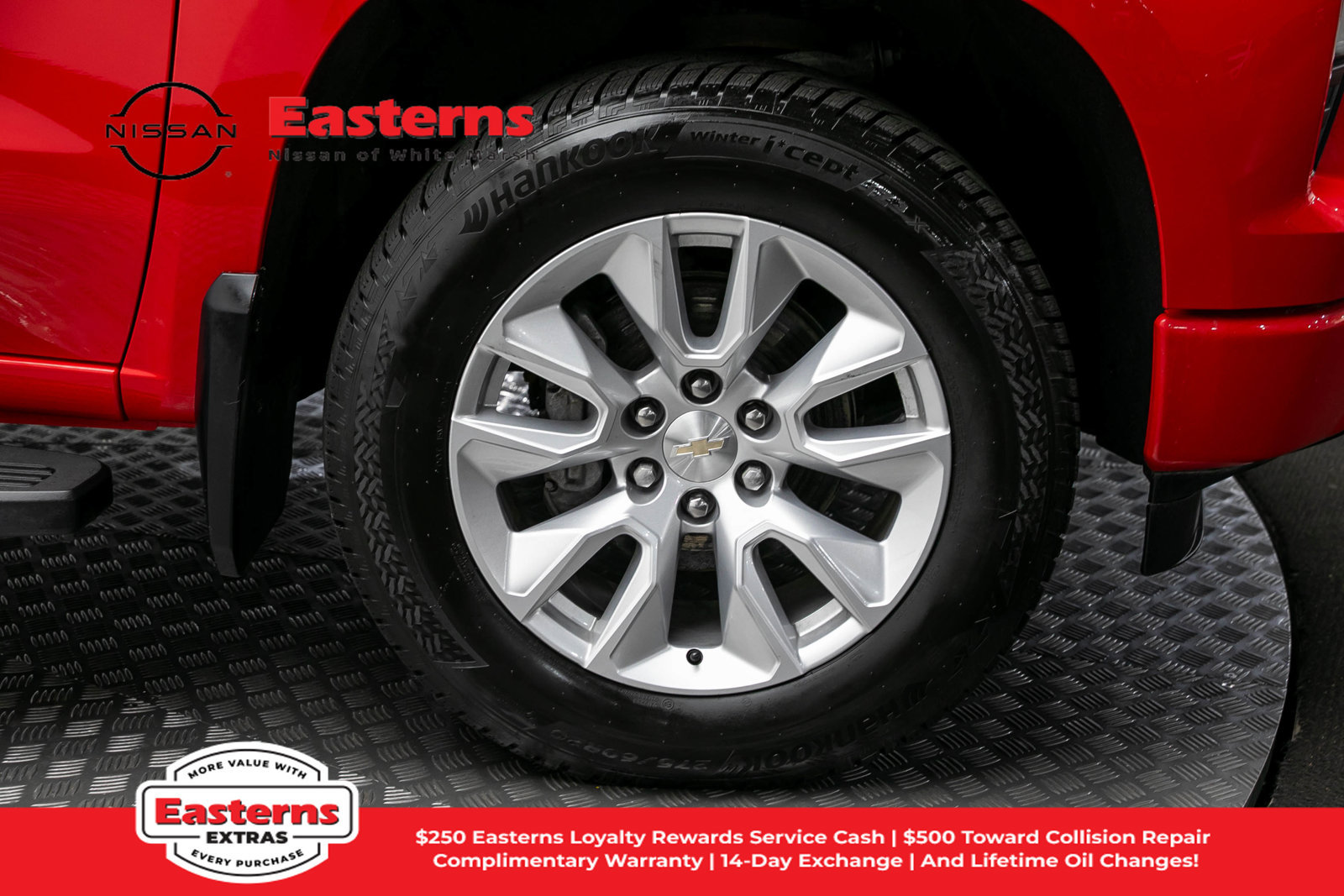 Used 2024 Chevrolet Silverado 1500 Custom AWD/4WD image 32