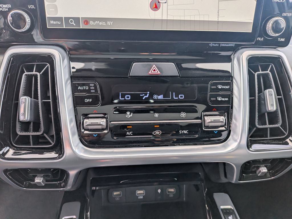 Used 2023 Kia Sorento SX AWD/4WD image 19