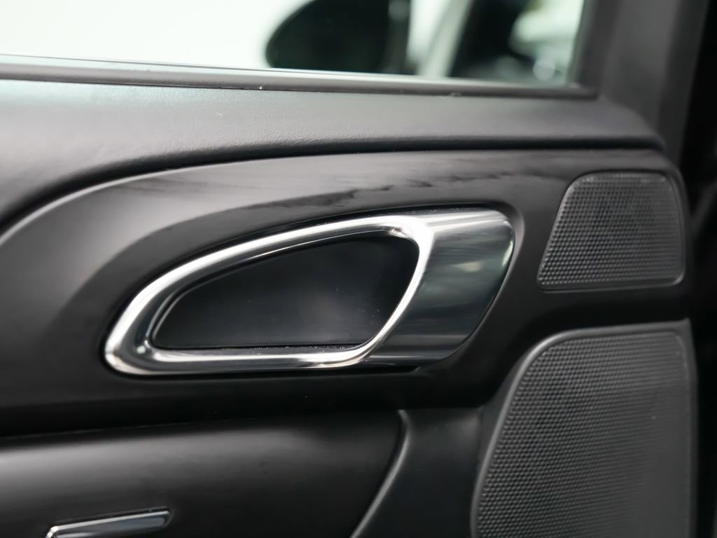 Certified 2017 Porsche Cayenne Turbo AWD/4WD image 15