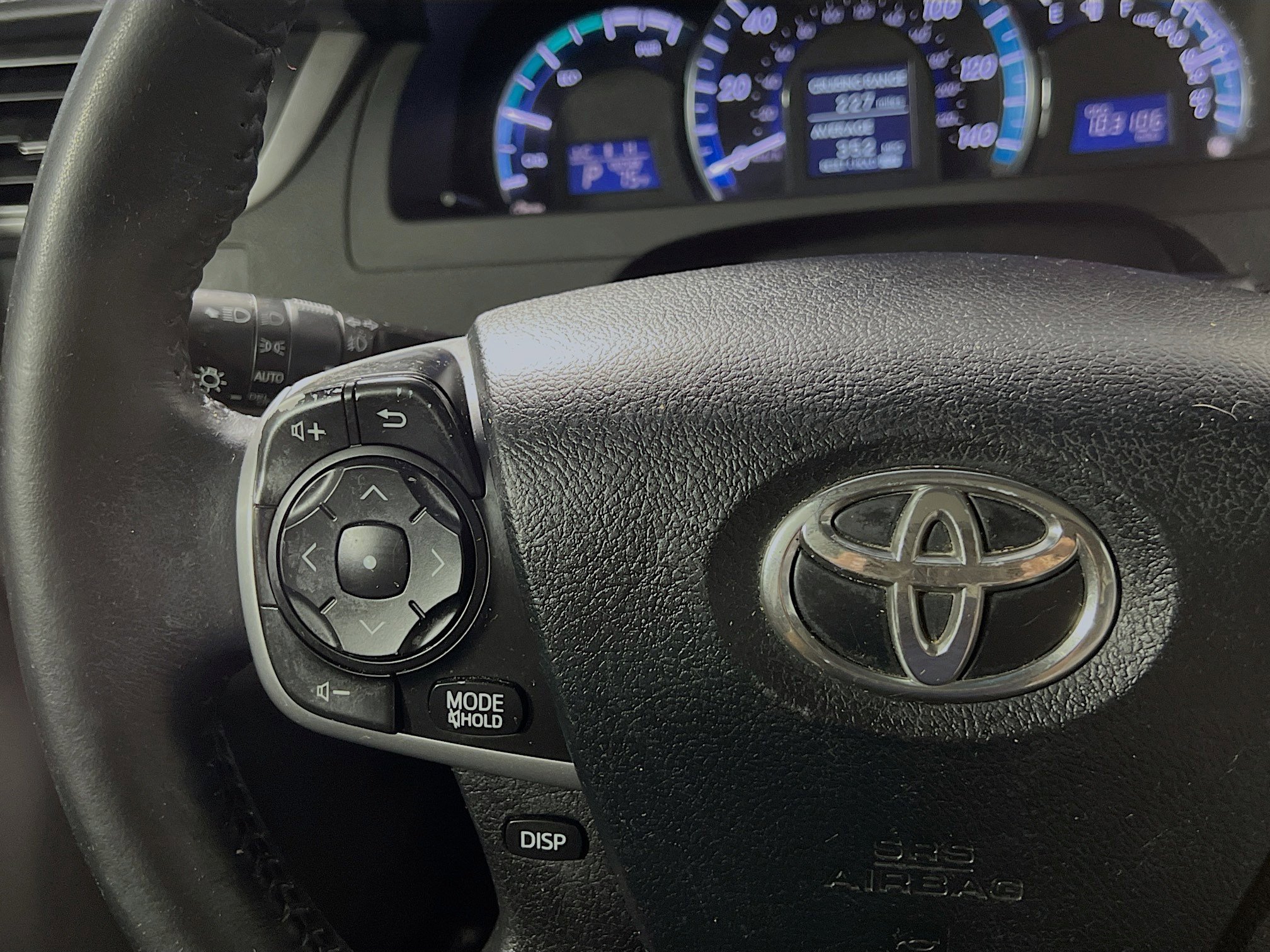 Used 2014 Toyota Camry XLE w/ Leather Package FWD image 19