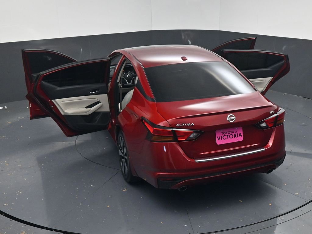 Used 2022 Nissan Altima 2.5 SV w/ SV Premium Package image 22