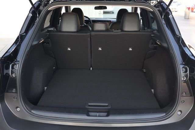 New 2025 Nissan Kicks SR image 16
