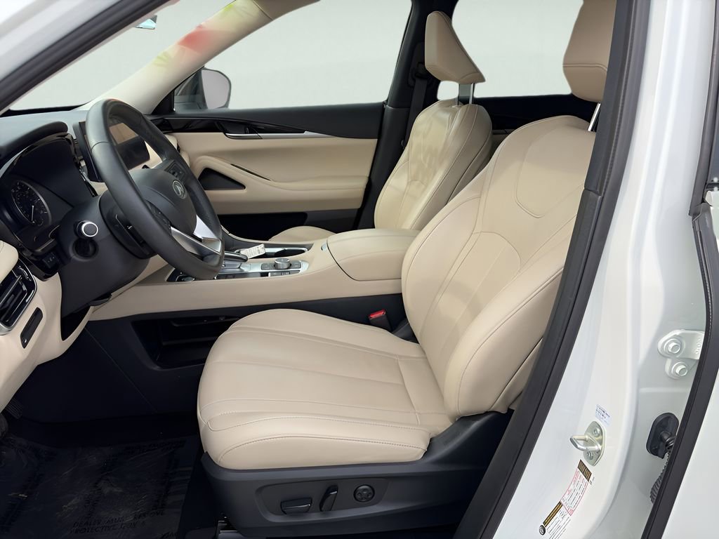 Used 2025 INFINITI QX60 Pure image 8