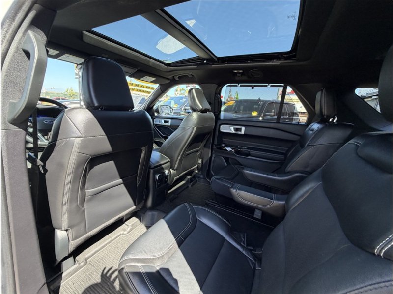 Used 2022 Ford Explorer ST w/ Equipment Group 401A AWD/4WD image 22