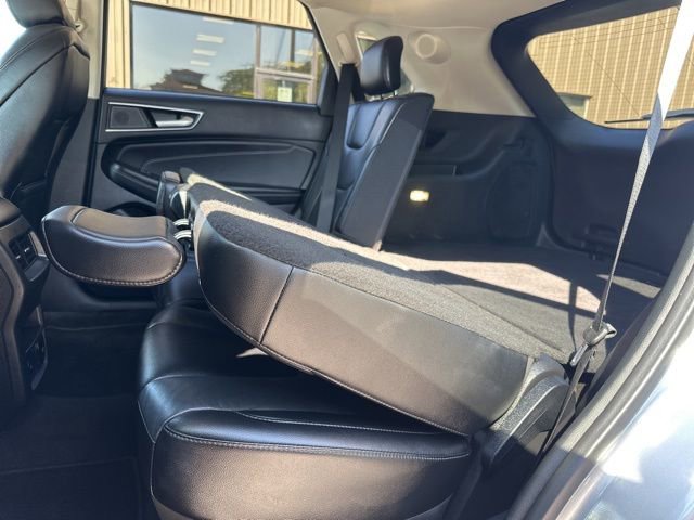 Used 2022 Ford Edge Titanium image 25