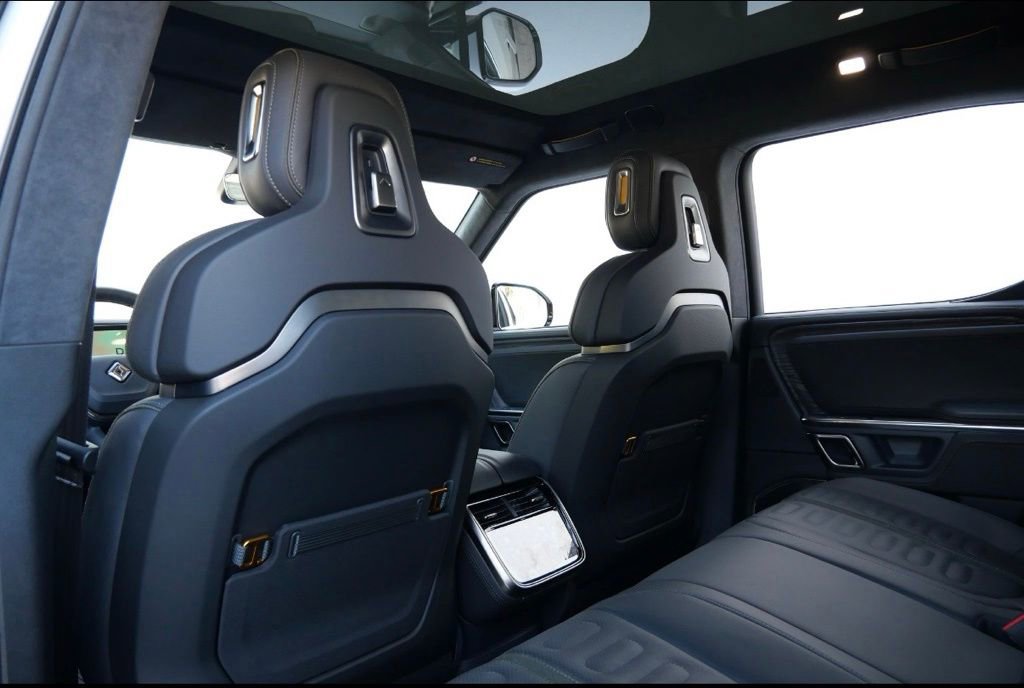 Used 2023 Rivian R1T Adventure image 16