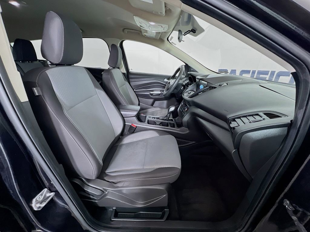 Certified 2019 Ford Escape SE AWD/4WD image 32