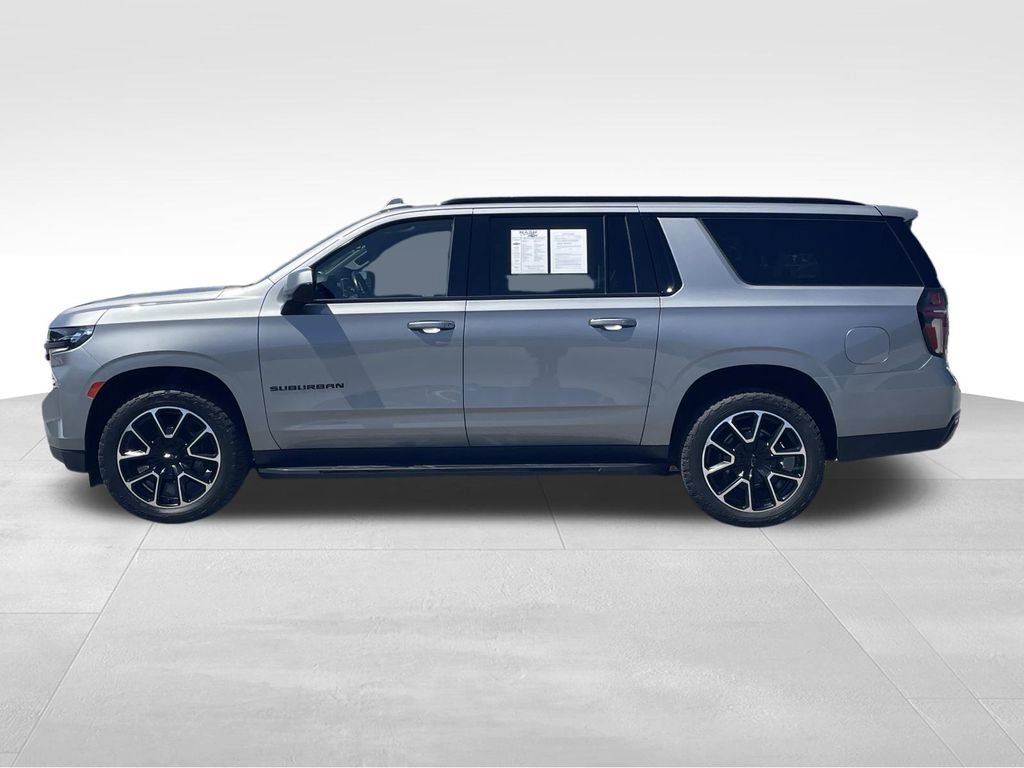 Used 2023 Chevrolet Suburban RST AWD/4WD image 7