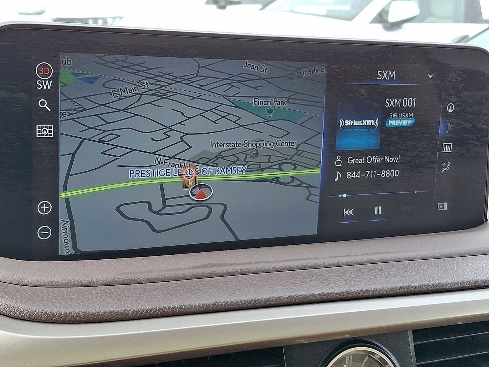 Used 2020 Lexus RX 350L Premium w/ Premium Package image 16