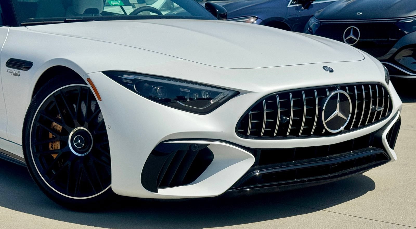 New 2026 Mercedes-Benz SL 63 AMG S e Performance 4MATIC image 3