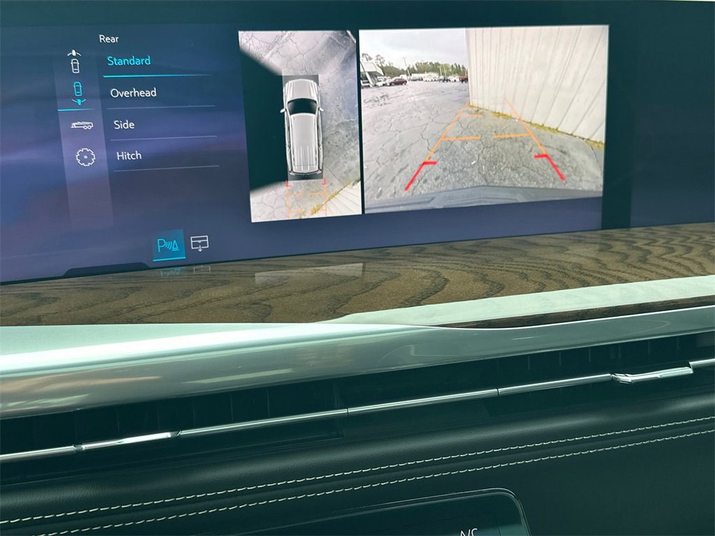 Used 2025 Cadillac Escalade Sport Platinum image 31