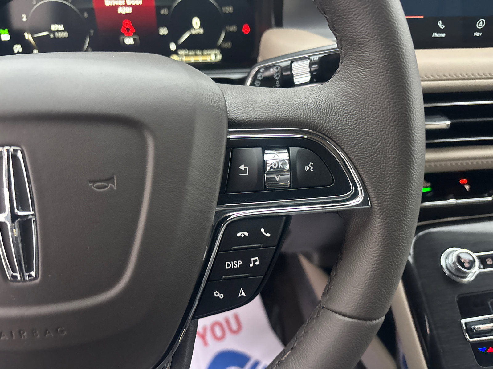 Certified 2023 Lincoln Nautilus FWD w/ Premium Package image 18