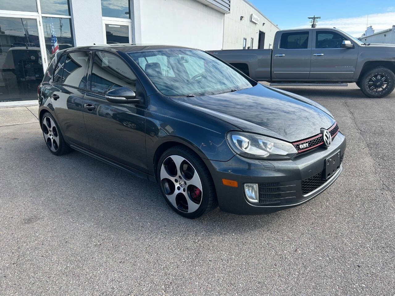 Used 2011 Volkswagen GTI 4-Door image 3