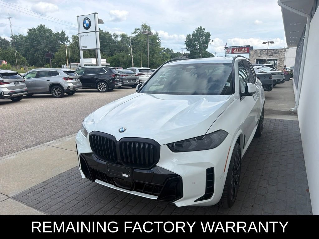 Used 2025 BMW X5 xDrive40i w/ Executive Package AWD/4WD image 3