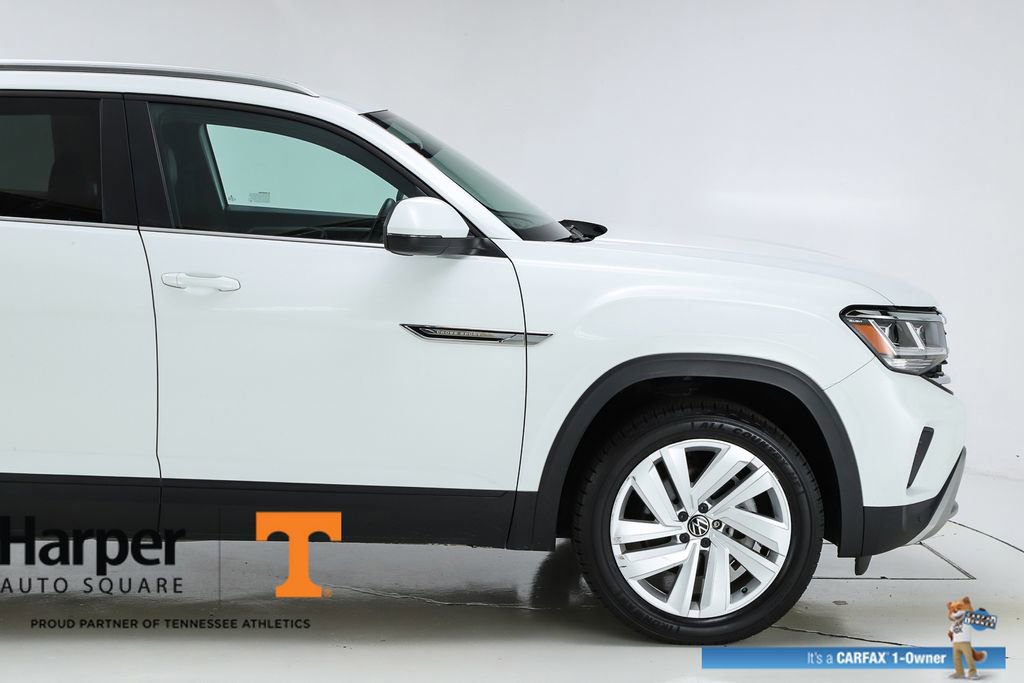 Used 2023 Volkswagen Atlas Cross Sport SE w/ Panoramic Sunroof Package FWD image 12