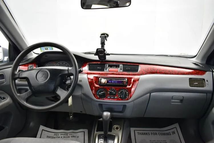 Used 2005 Mitsubishi Lancer ES FWD image 18