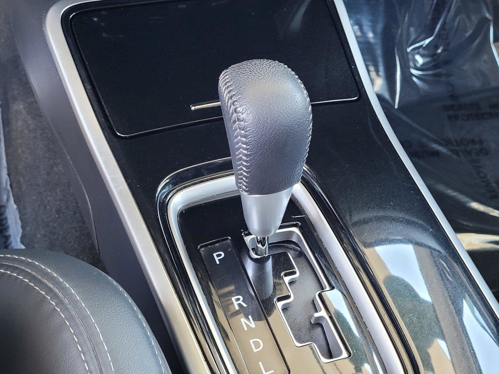 Used 2019 Mitsubishi Outlander GT AWD/4WD image 25