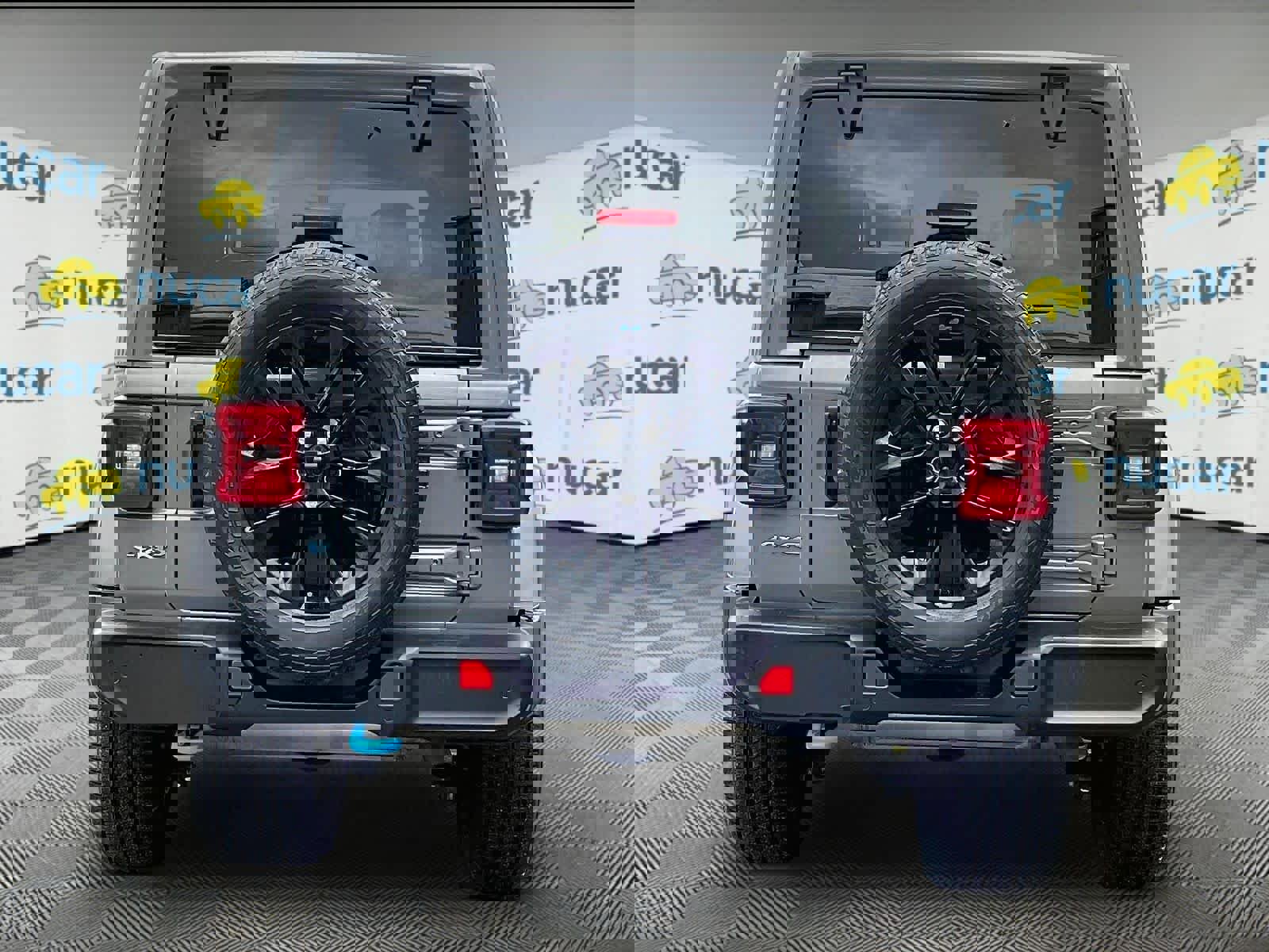 Used 2023 Jeep Wrangler Sahara w/ Cold Weather Group AWD/4WD image 5