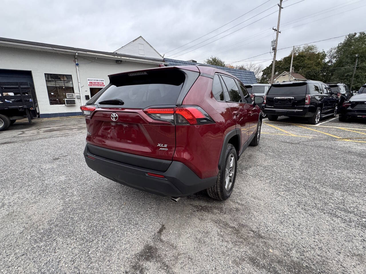 Used 2025 Toyota RAV4 XLE image 13