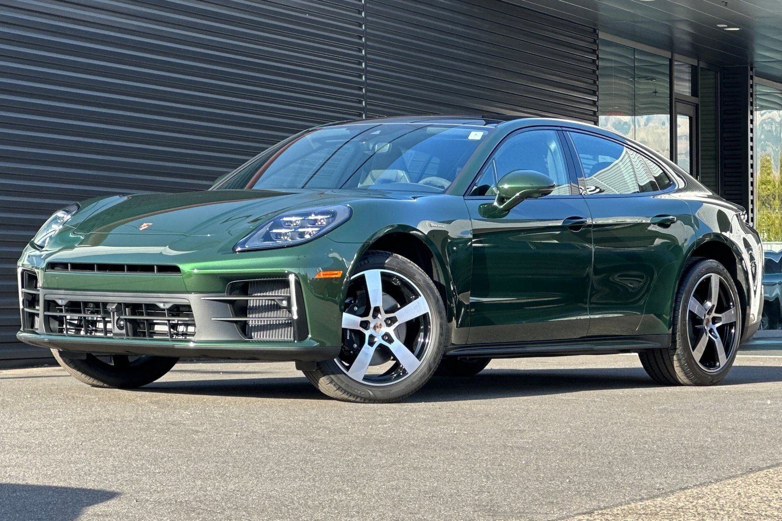 New 2025 Porsche Panamera RWD image 1