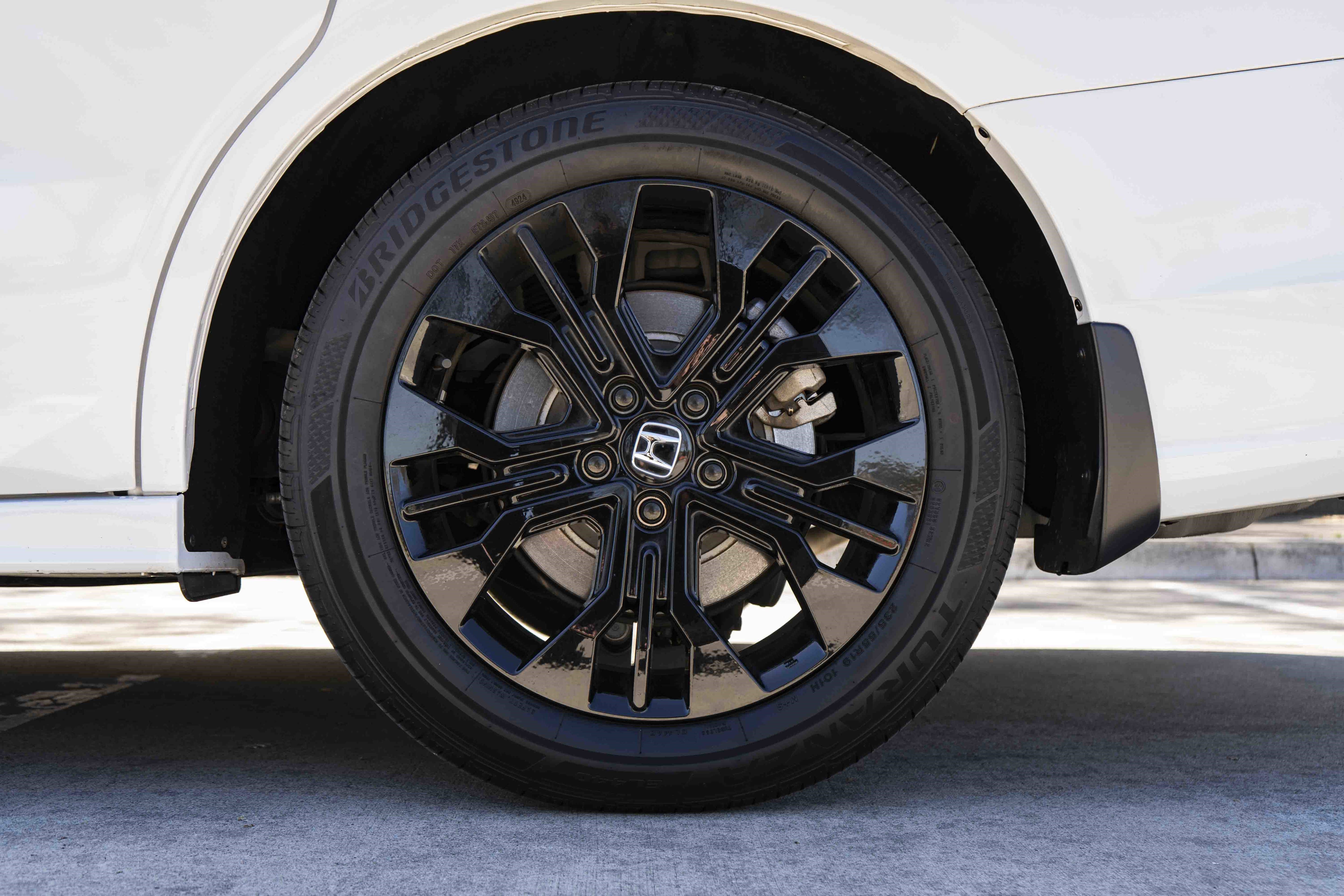 Used 2025 Honda Odyssey Sport-L image 15