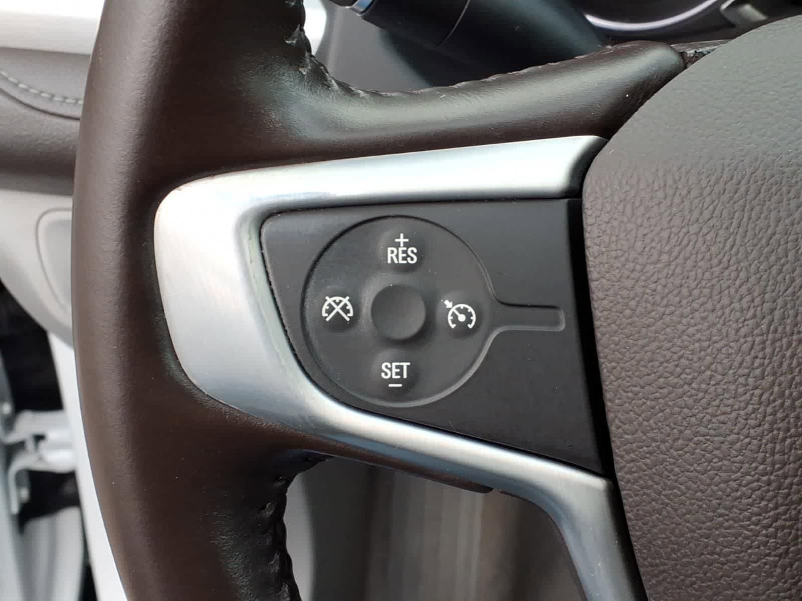 Used 2018 GMC Acadia SLT FWD image 17