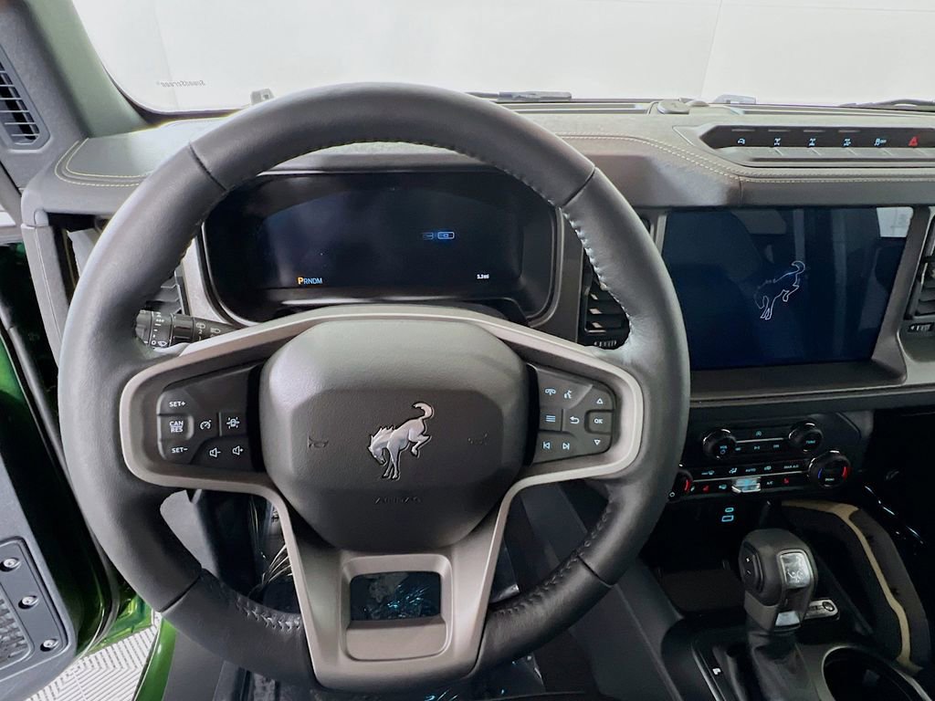 New 2025 Ford Bronco Badlands image 8