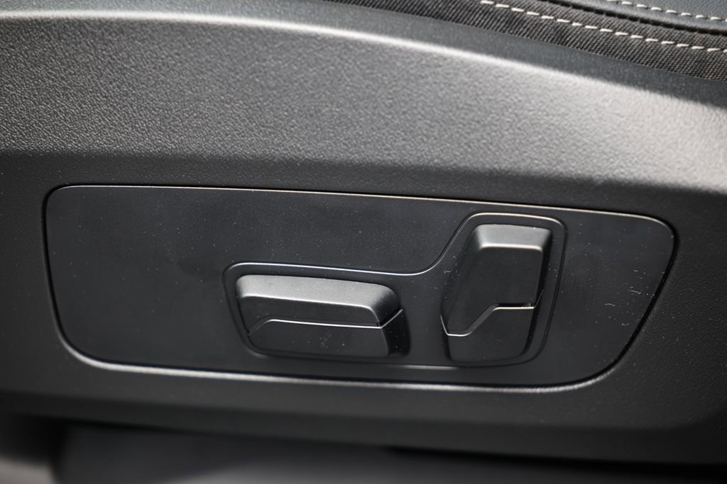 New 2026 BMW X1 xDrive28i w/ Technology Package image 21