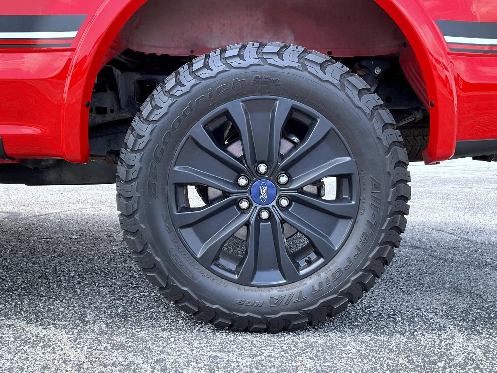 Used 2019 Ford F150 Lariat w/ Equipment Group 502A Luxury AWD/4WD image 22