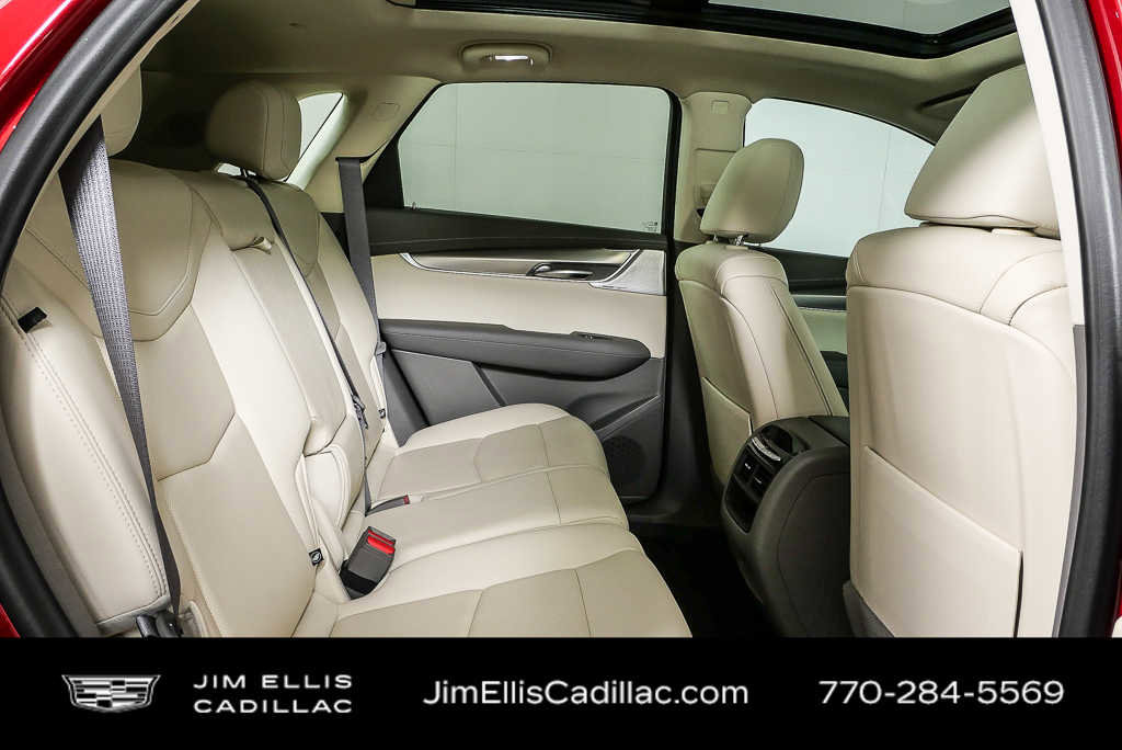 Used 2022 Cadillac XT5 Premium Luxury w/ Technology Package image 23