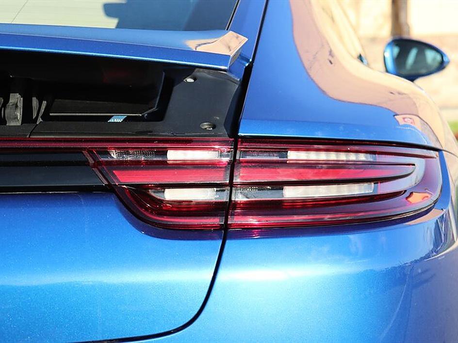 Used 2017 Porsche Panamera 4 image 62