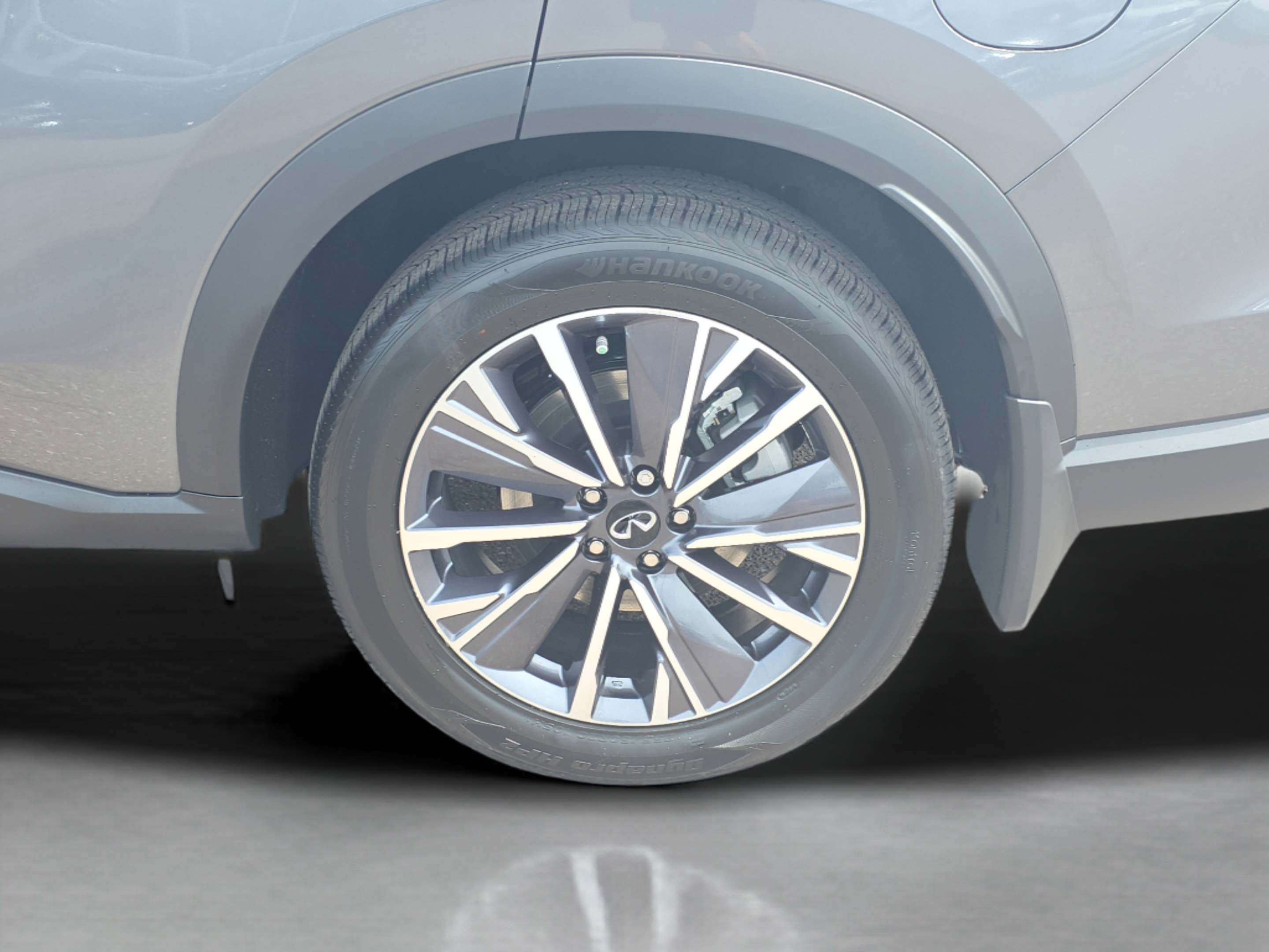 New 2027 INFINITI QX60 Luxe w/ Cargo Package FWD image 20