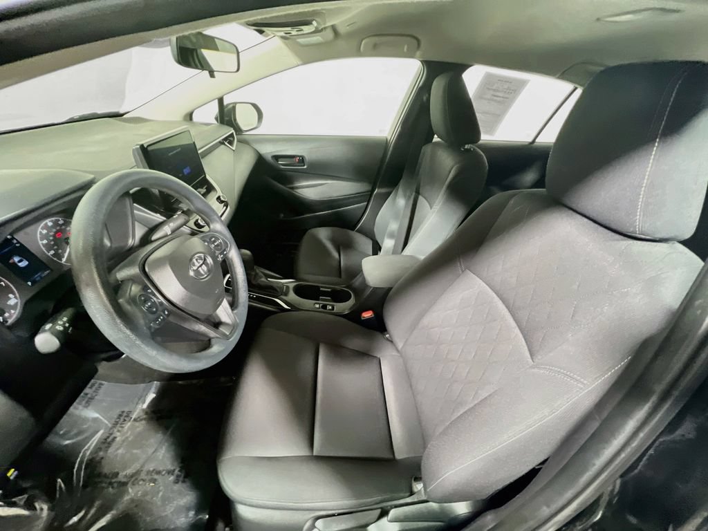 Certified 2025 Toyota Corolla LE FWD image 18